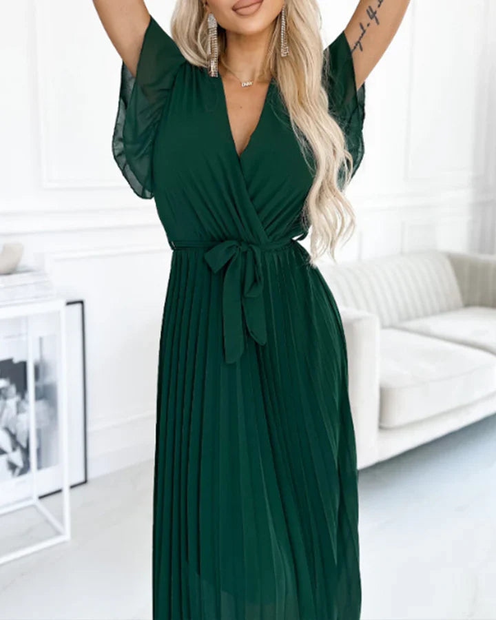 Lucía™ – Vestido plisado con escote cruzado y lazo a la cintura