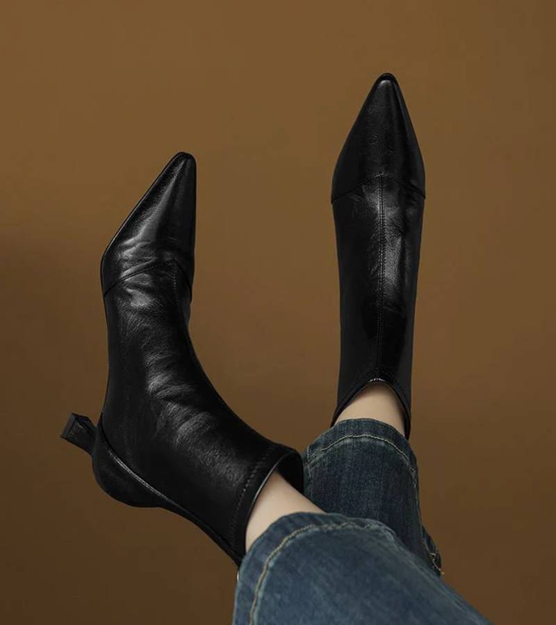 Fulvia | Bottines minimalistes en cuir à talon moyen