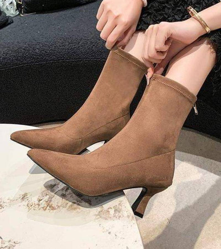 Fulvia - Botines minimalistas de piel con tacón medio
