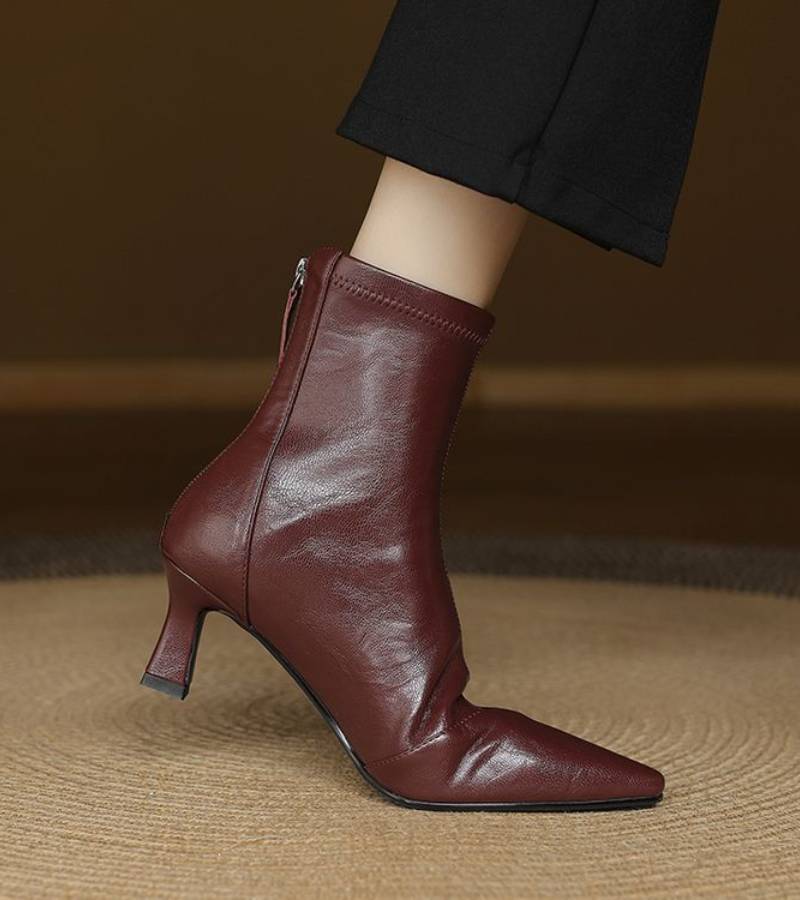 Fulvia | Bottines minimalistes en cuir à talon moyen