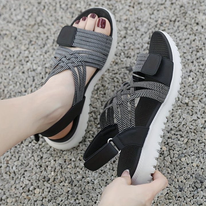 Soline | Sandalias deportivas y elegantes con suela alta