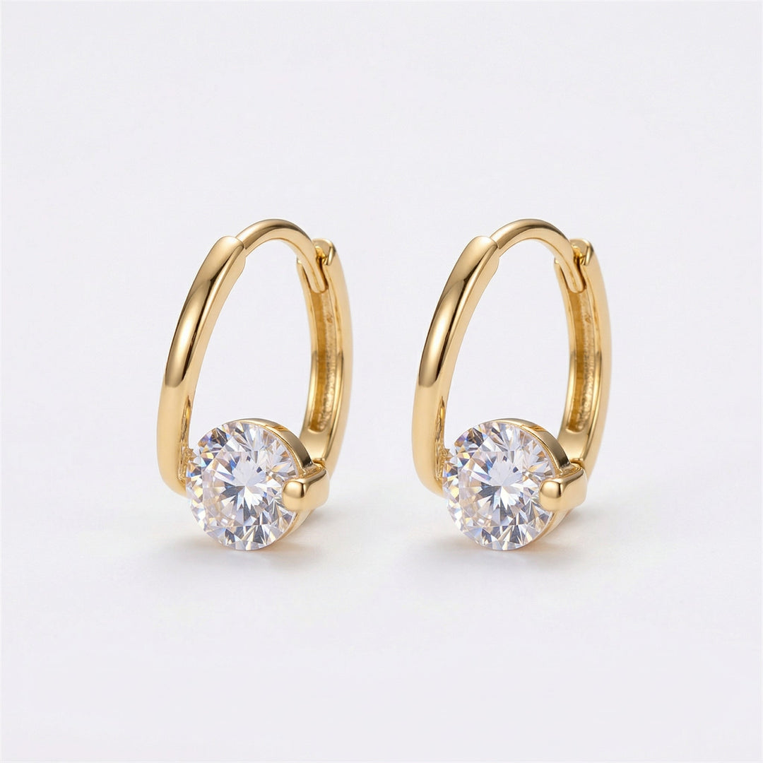 Sofía | Pendientes elegantes dorados con detalle de circonita
