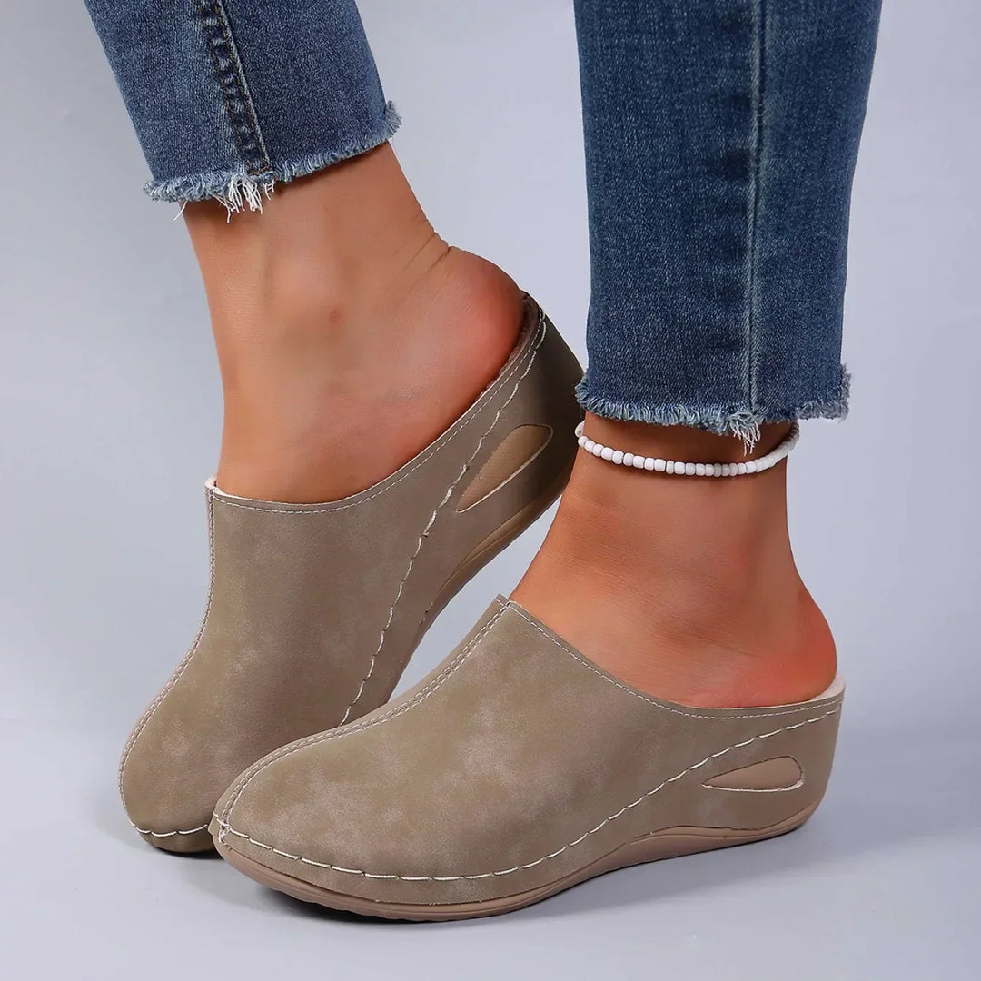 Zapatillas ortopédicas con comodidad diaria y un estilo atemporal para el hogar