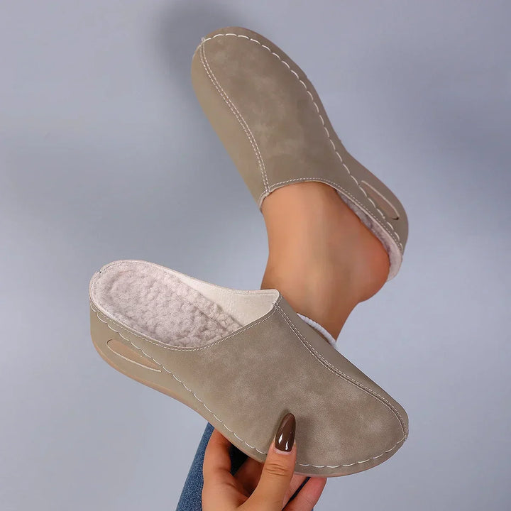 Zapatillas ortopédicas con comodidad diaria y un estilo atemporal para el hogar