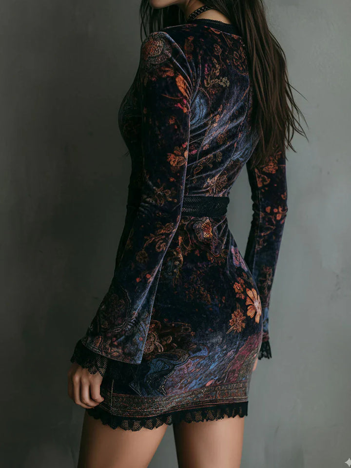 Flora - Vestido boho de terciopelo con escote de encaje
